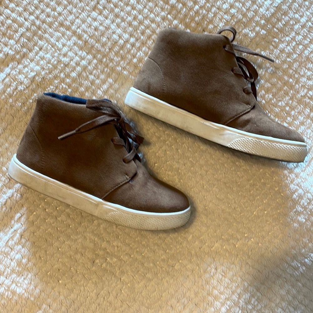 Cat & Jack Brown Boys Shoes